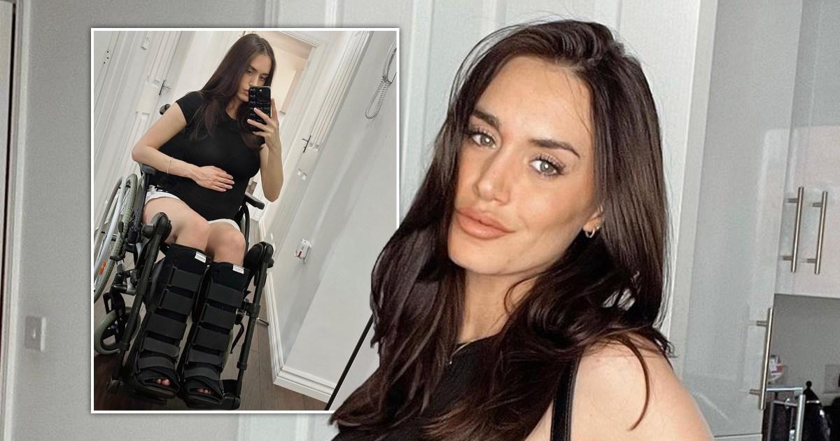 Heavily-pregnant-Towie-star-in-horror-car-crash-weeks-before-birth.jpg