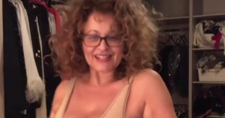 Loose-Womens-Nadia-Sawalha-praised-by-fans-for-showing-real-body-in-new-clip.jpg