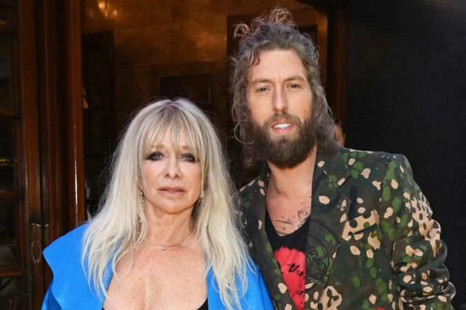 Rolling-Stone-Ronnie-Woods-ex-wife-Jo-68-splits-from-her-toyboy-lover-44-The-Sun.jpg
