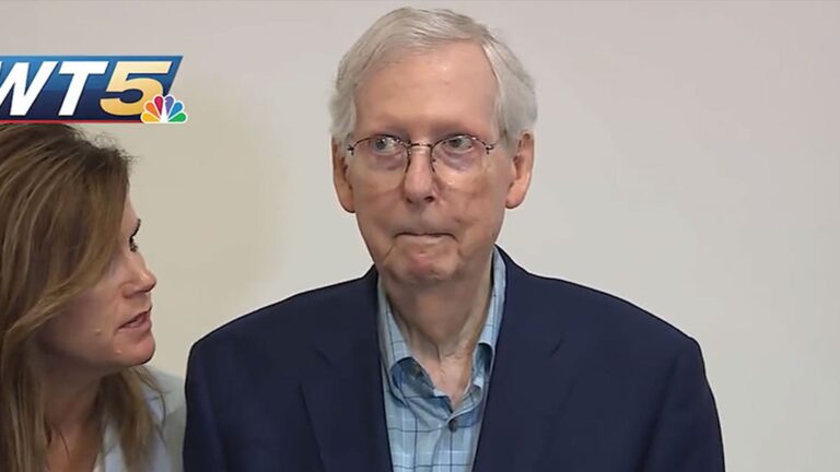 Sen.-Mitch-McConnell-Freezes-Again-During-News-Conference.jpg