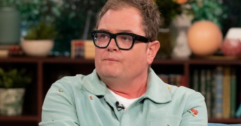 Alan-Carr-slated-for-saving-Korean-dog-from-being-eaten-over-getting-UK-pooch.jpg