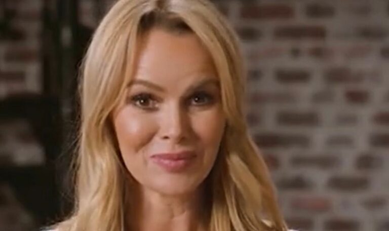Amanda-Holden-discovers-diary-full-of-filth-from-1666-in-sex-documentary.jpg