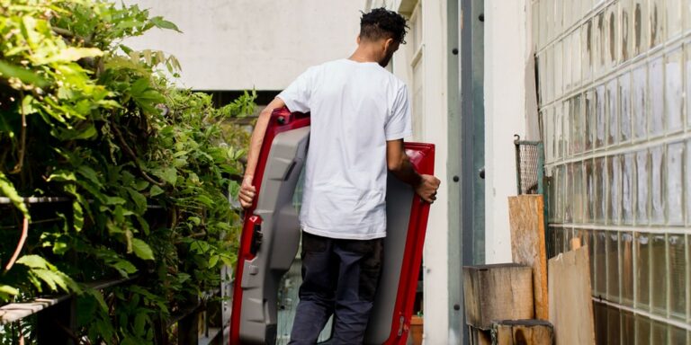 Andu-Masebo-Designs-Objects-That-Tell-the-Stories-of-Others.jpg