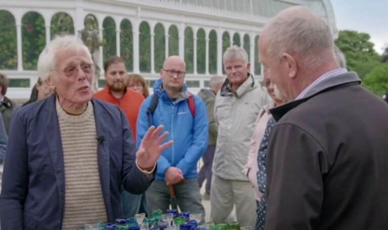 Antiques-Roadshow-expert-sympathises-with-bonkers-guest-after-huge-valuation.jpg