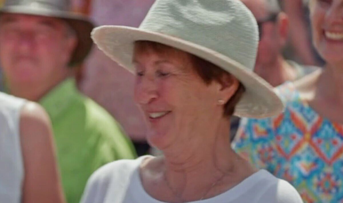 Antiques-Roadshow-guest-left-in-disbelief-over-sculptures-staggering-valuation.jpg