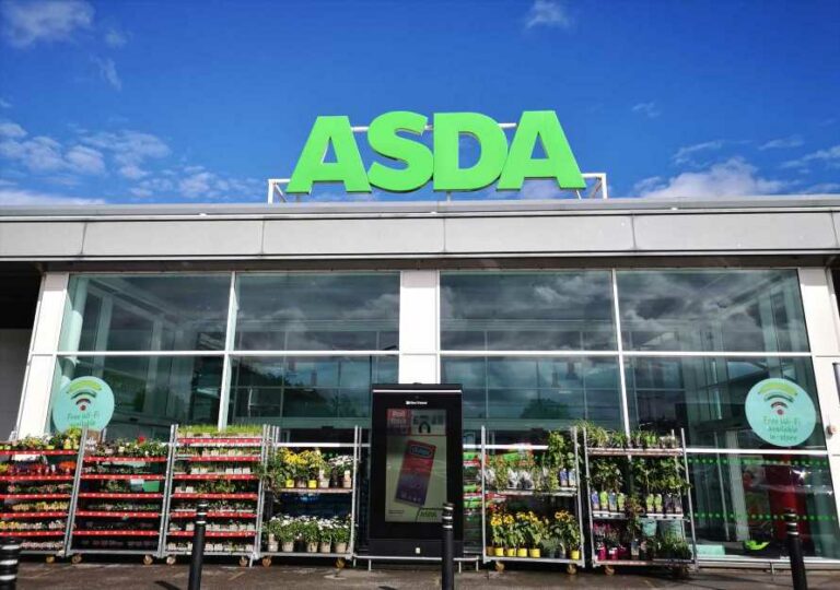 Asda-reveals-exact-date-you-can-book-Christmas-a-delivery-slot-and-itx27s-earlier-than-before-The-Sun.jpg