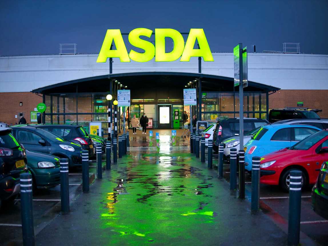 Asda-shoppers-rush-to-buy-‘amazing-homeware-must-haves-scanning-at-tills-for-just-1.20-The-Sun.jpg