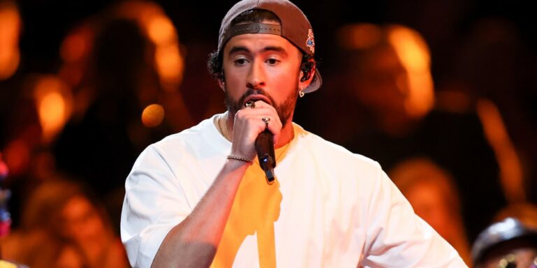Bad-Bunny-Drops-quotUn-Previewquot-His-Last-Song-of-2023.jpg