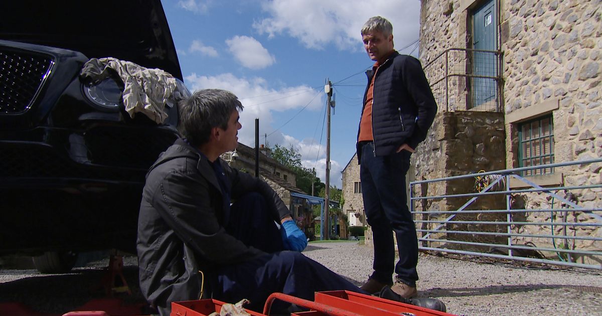 Cain-and-Caleb-make-progress-and-Belle-and-Toms-date-goes-wrong-in-Emmerdale-spoilers-.jpg
