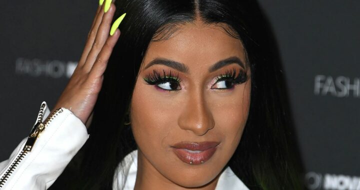 Cardi-B-Visits-Her-Former-Middle-School-In-Bronx-And-Give-A-100000-Donation.jpg