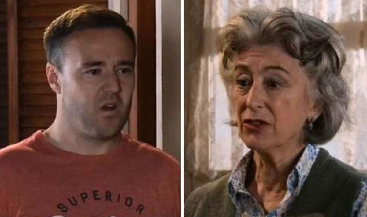 Coronation-Streets-Evelyn-Plummer-threatens-Tyrone-Dobbs-over-Cassies-overdose.jpg