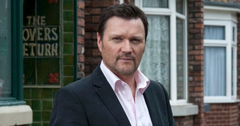 Corrie-actor-recalls-support-for-his-mental-health-disorder-from-co-stars.jpg