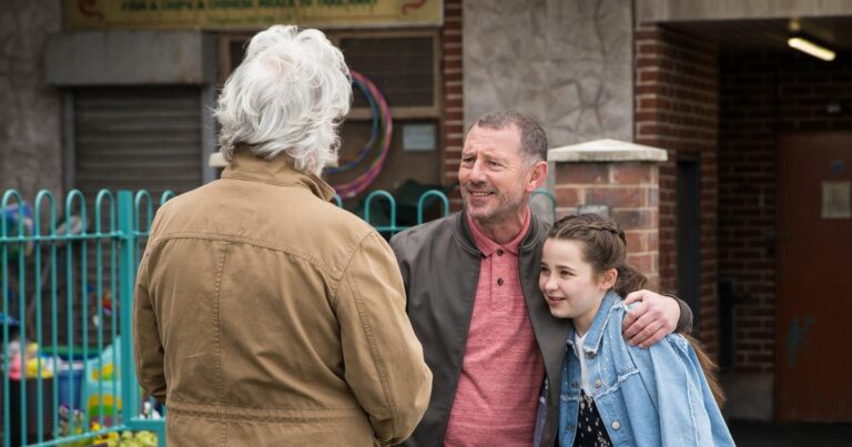Corrie-fans-twig-Doms-true-intentions-in-dark-twist-after-spotting-major-clue.jpg