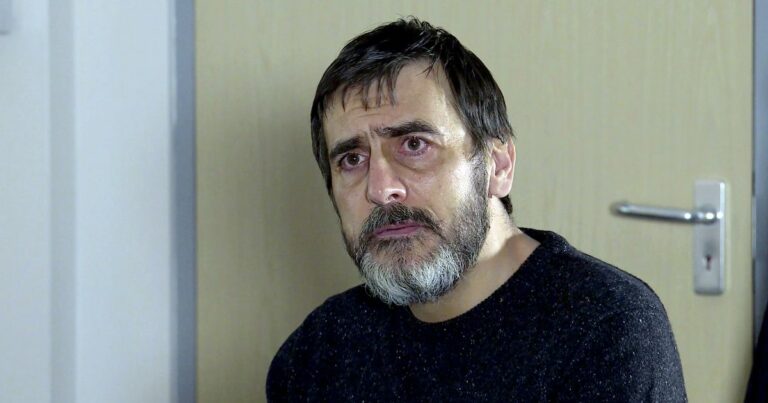 Corries-Peter-Barlow-death-sealed-in-dramatic-twist-as-actor-quits-show.jpg