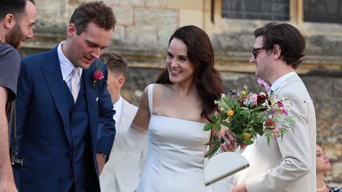 Downton-Abbeyaposs-Michelle-Dockery-marries-Jasper-Waller-Bridge.jpg