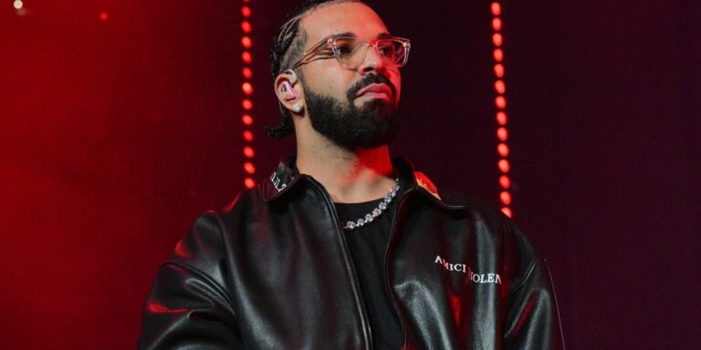 Drake-Sports-Hair-Accessories-Possibly-Hinting-at-039For-All-the-Dogs039-Release-Date.jpg