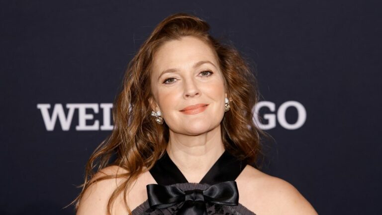 Drew-Barrymore-Announces-Talk-Show-Return-Says-New-Season-Will-Still-Follow-WGA-and-SAG-AFTRA-Strike-Rules.jpg