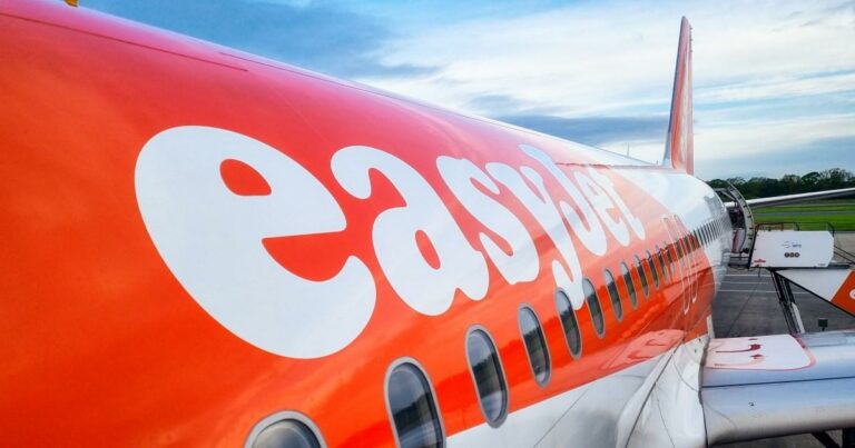 EasyJet-reveals-people-it-prioritises-when-booting-people-off-overfull-flights.jpg