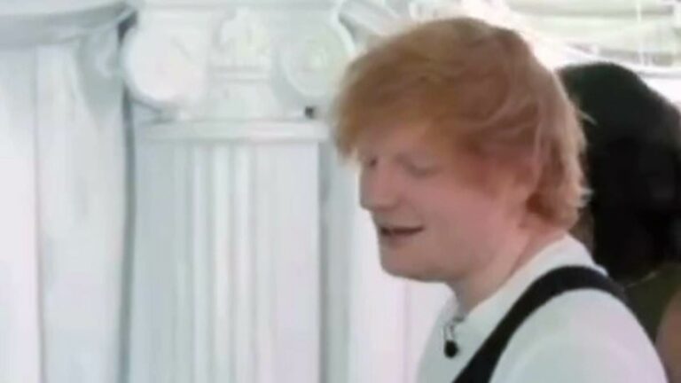 Ed-Sheeran-leaves-a-bride-and-groom-speechless.jpg