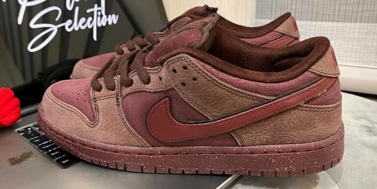 First-Look-at-the-Nike-SB-Dunk-Low-quotValentine039s-Dayquot.jpg