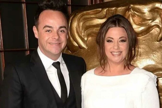 Former-5m-home-of-Ant-McPartlin-and-ex-Lisa-Armstrong-goes-up-in-flames-as-fire-crews-rush-to-Chiswick-mansion-The-Sun.jpg