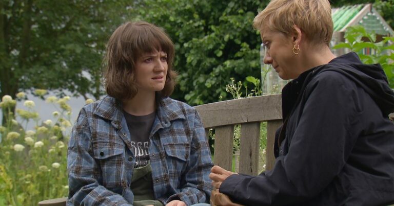 Gail-gets-awful-news-about-a-mysterious-person-in-Emmerdale-spoilers.jpg