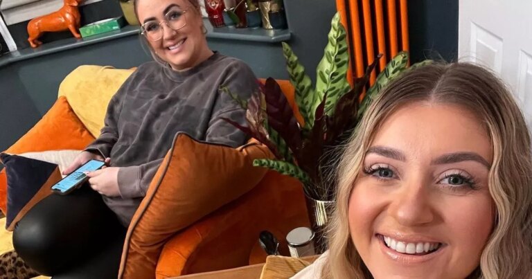 Goggleboxs-biggest-secrets-from-restricted-phrases-to-pay-and-food-allowance.jpg