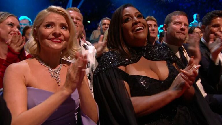 Holly-Willoughbyaposs-fall-from-grace-How-TVaposs-Golden-Girl-lost-crown.jpg