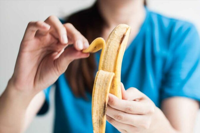 How-do-you-eat-your-bananas-Dr-Michael-Mosley-reveals-how-timing-it-right-can-slash-your-risk-of-killer-cancer-The-Sun.jpg