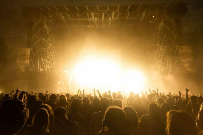 Huge-90s-band-to-reunite-for-epic-UK-gig-21-years-after-splitting-up-The-Sun.jpg