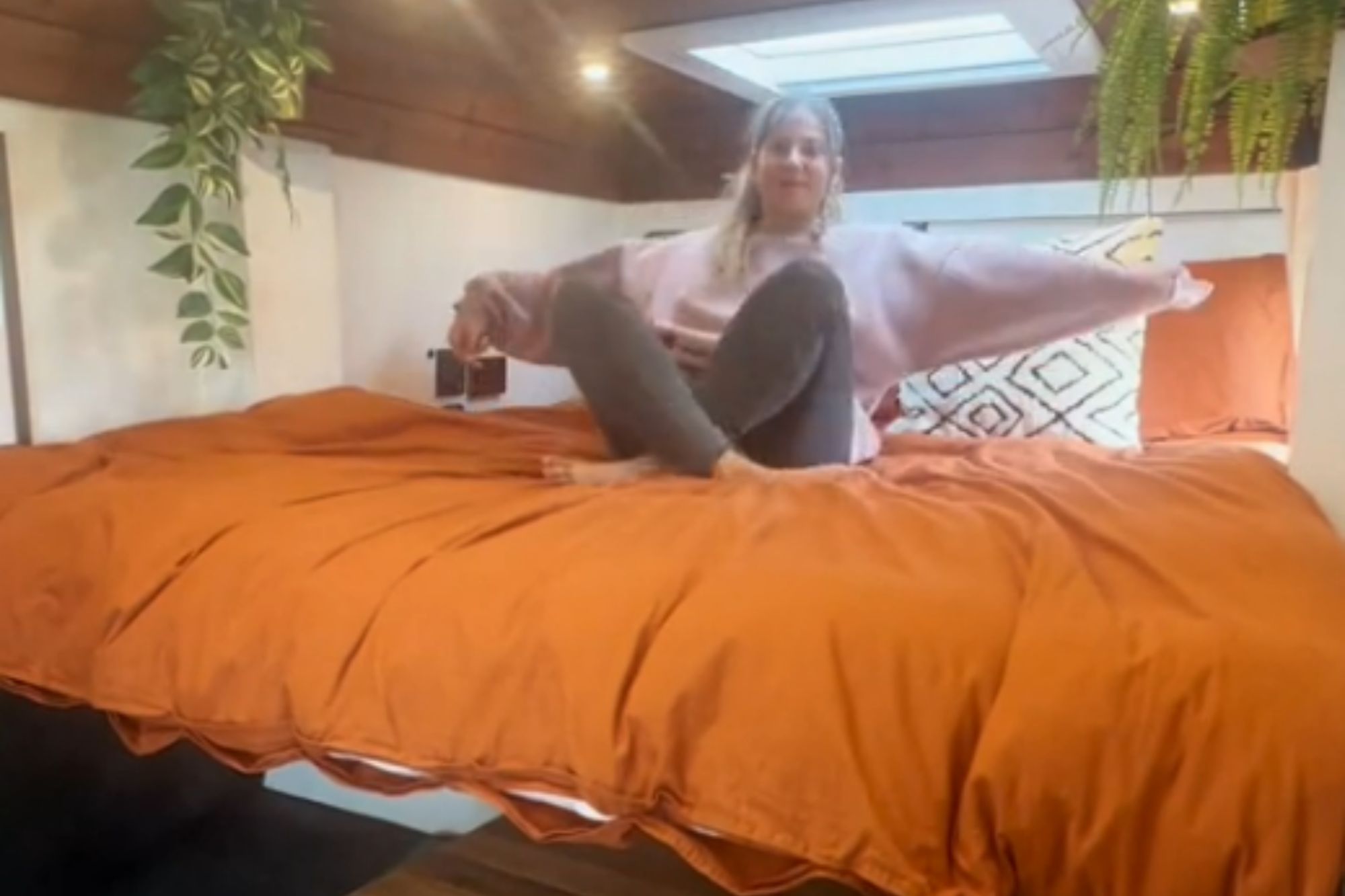 I-converted-an-old-van-into-a-stylish-tiny-home-people-are-amazed-the-living-space-transforms-into-a-king-size-bed-The-Sun.jpg