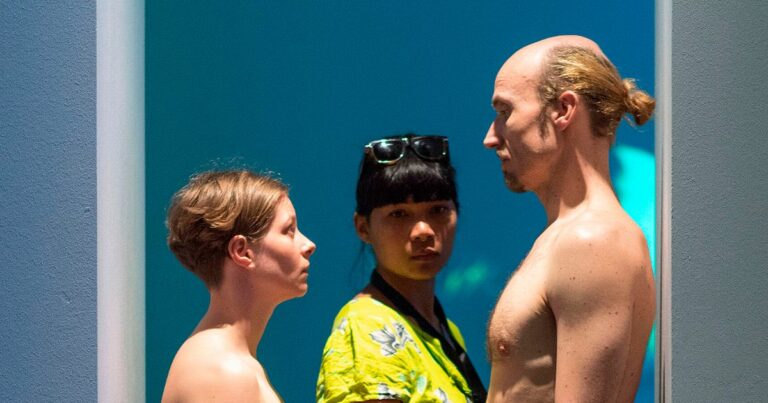 Im-a-nude-dancer-in-art-exhibit-–-prudish-Brits-apologise-when-squeezing-past.jpg