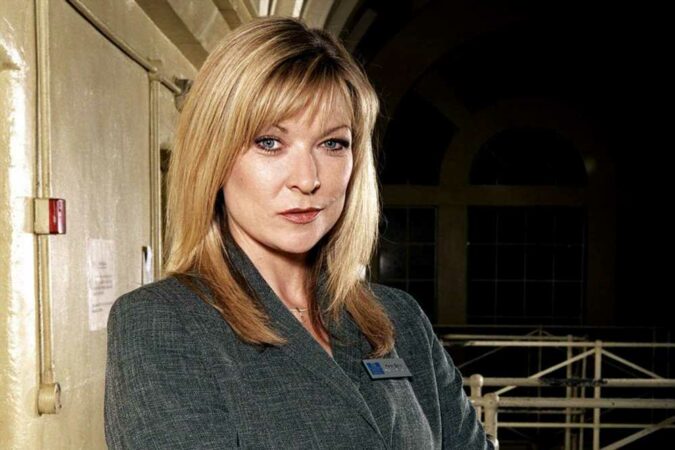 Inside-Emmerdale-legend-Claire-Kingx27s-life-off-screen-from-secret-illness-battle-to-romance-with-co-star-The-Sun.jpg