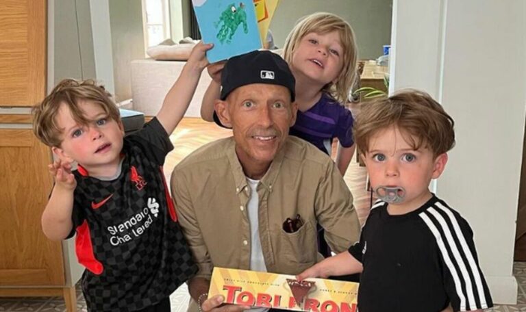 Jonnie-Irwin-praised-by-fans-after-marking-precious-moment-with-sons-.jpg