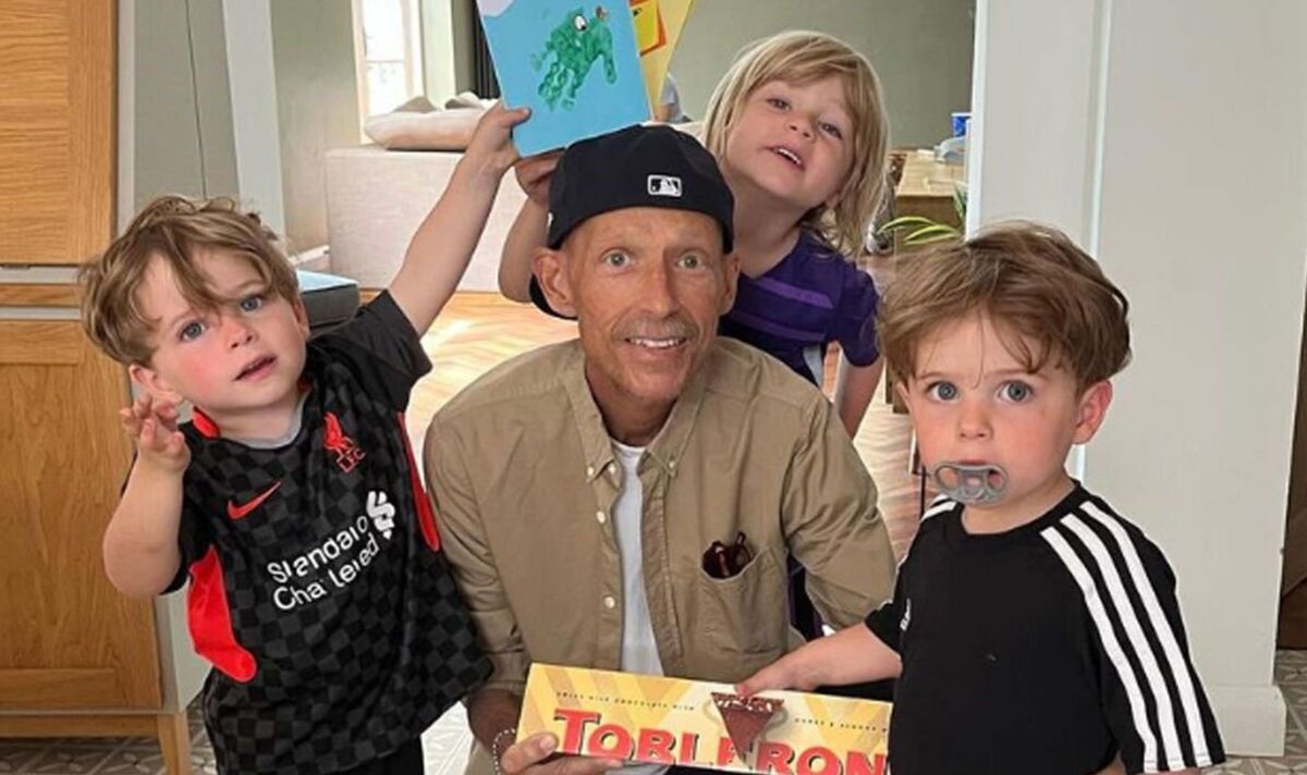 Jonnie-Irwin-praised-by-fans-after-marking-precious-moment-with-sons-.jpg