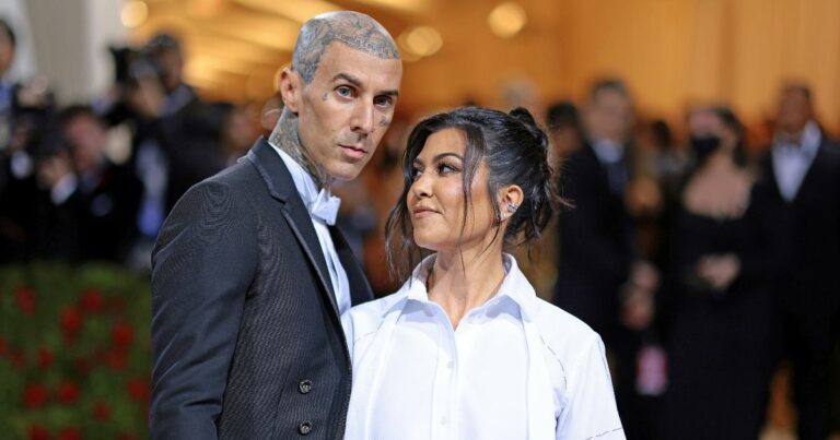 Kourtney-Kardashian-fans-predict-pregnant-stars-unique-baby-name-.jpg