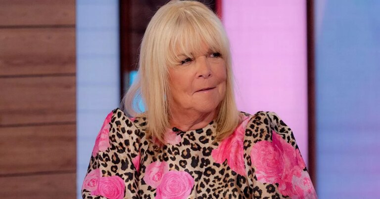 Loose-Women-star-Linda-Robson-appears-to-confirm-split-from-husband-live-on-air.jpg