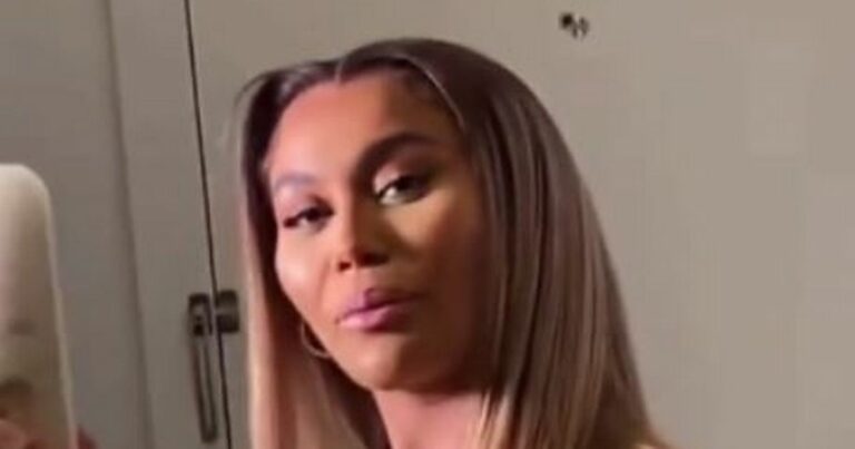 Love-Islands-Ella-B-reignites-row-with-co-star-in-savage-TikTok.jpg