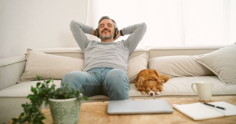 Man-takes-secret-week-off-work-so-wife-doesn039t-039ask-him-to-do-stuff039.jpg