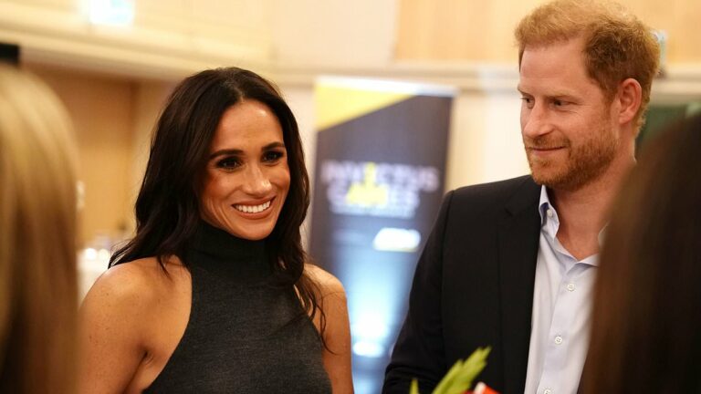Meghan-and-Prince-Harry-are-all-smiles-at-Invictus-Games-event.jpg