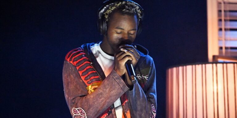 Montell-Fish-Returns-with-Melancholic-New-Single-I-Just-Wanna-Feel-Your-Love-Again.jpg
