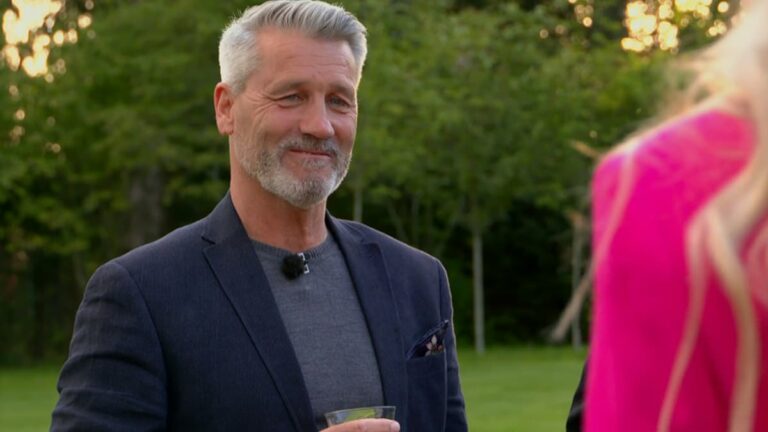 My-Mum-Your-Dad-fans-predict-romance-for-Roger-as-he-meets-Janey.jpg