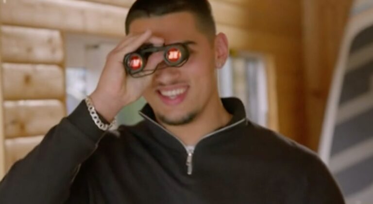 My-Mum-Your-Dad-fans-slam-showx27s-x27creepyx27-binocular-scenes-as-they-brand-twist-x27unnecessaryx27-The-Sun.jpg