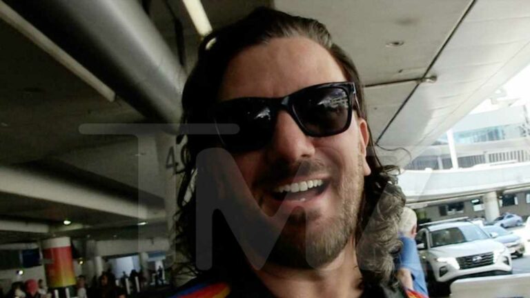 NSYNCs-JC-Chasez-Lance-Bass-Tease-More-Reunions-Anything-Is-Possible.jpg