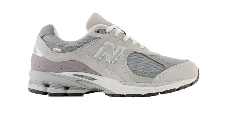 New-Balance-Reveals-GORE-TEX-Integrated-2002RX-Pack.jpg