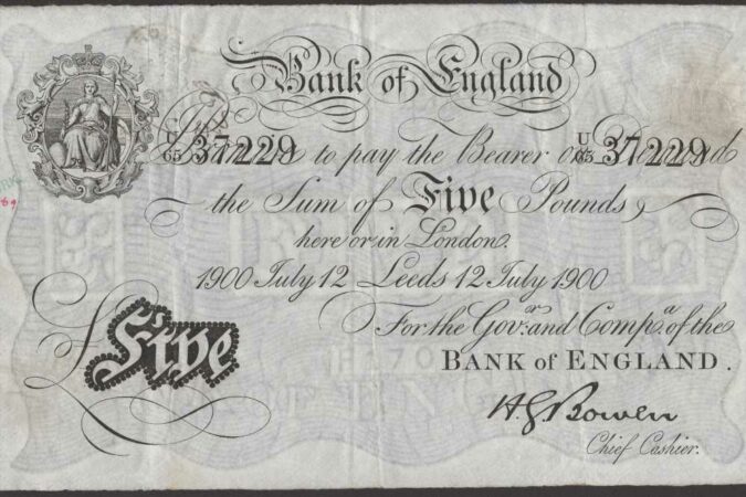 Old-5-banknote-sells-for-eye-watering-price-at-3200-times-its-original-value-–-have-YOU-ever-seen-one-The-Sun.jpg