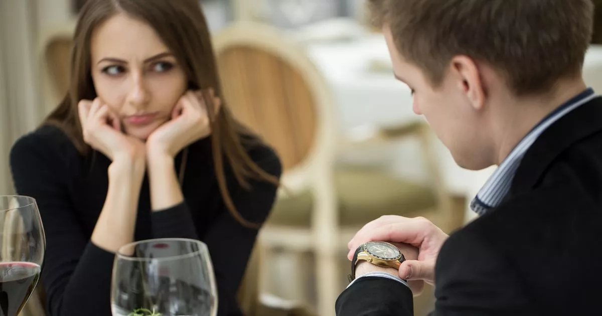 People-share-common-things-men-do-that-are-creepy-–-like-telling-them-to-smile.jpg