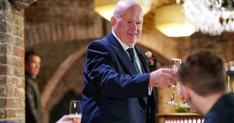 Phil-Mitchell-cheats-on-Kat-in-EastEnders-with-unexpected-character.jpg