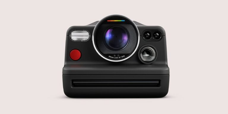 Polaroid-Launches-New-I-2-Instant-Camera.jpg
