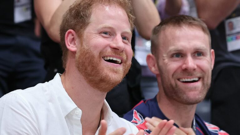 Prince-Harry-snapped-with-Mark-Ormrod-at-Invictus-Games.jpg